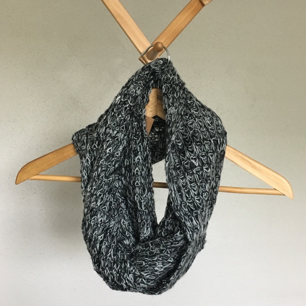 Knit Circle Scarf
